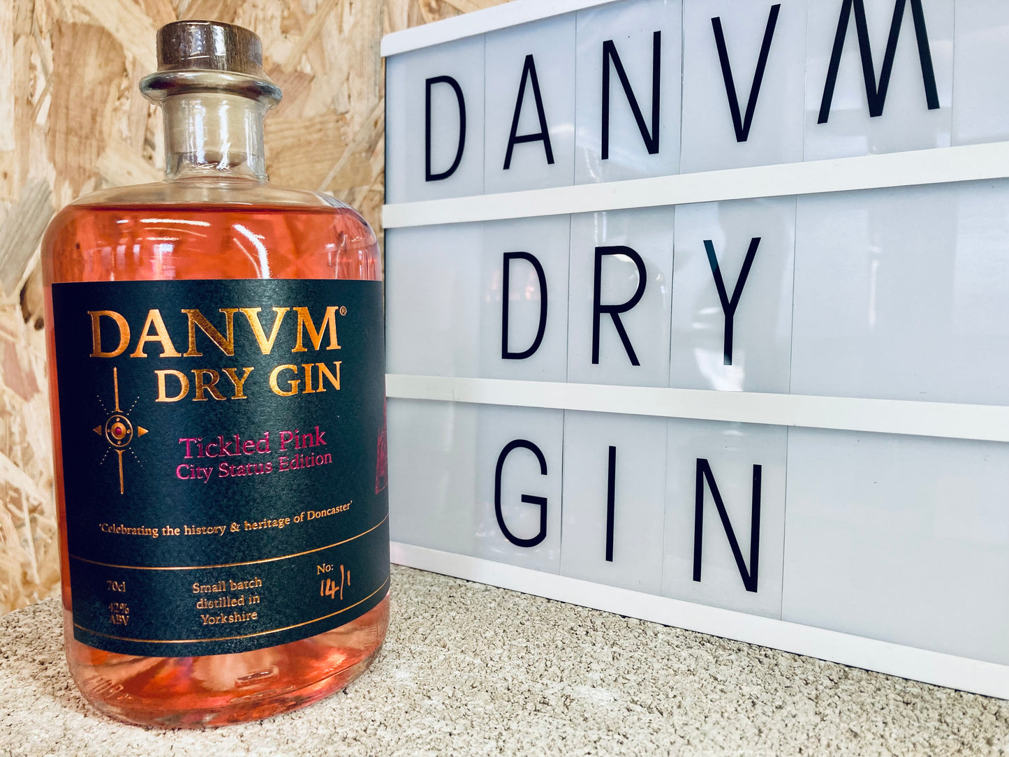 Danvm Dry Gin - Tickled Pink City Status Edition 70cl